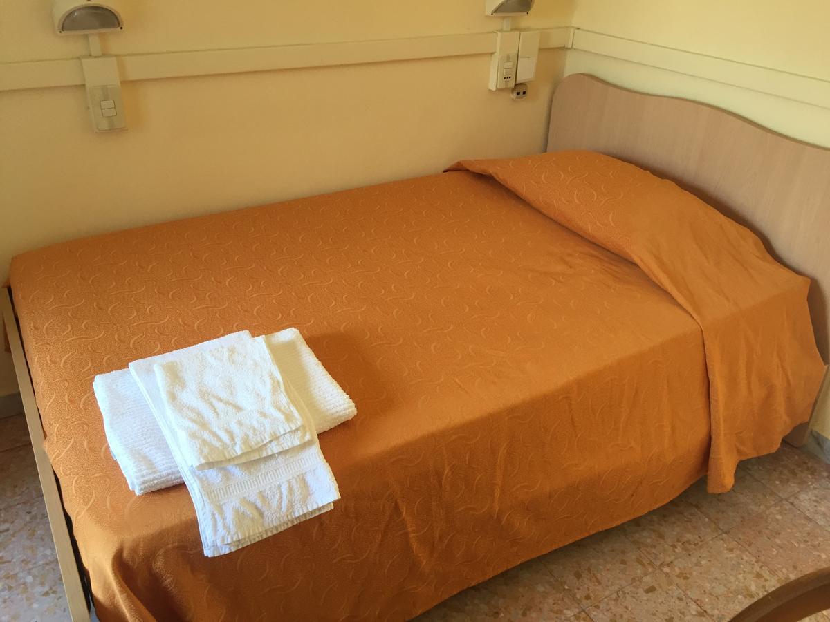 Hotel Il Castello Paola Dış mekan fotoğraf